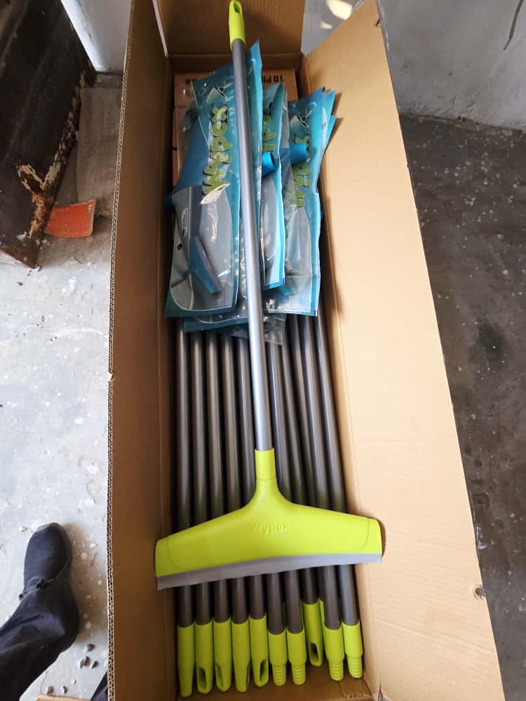 Assembled Wypex wiper over rods packed in an export carton